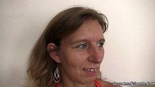 He is invited for hot threesome with oldie - porn video
