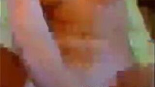 Keisha masturbates on cam - porn video