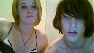 Hot girl gives her cute emo teen boyfriend a blowjob - porn video