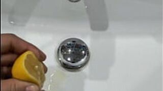 Pumping a lemon - porn video